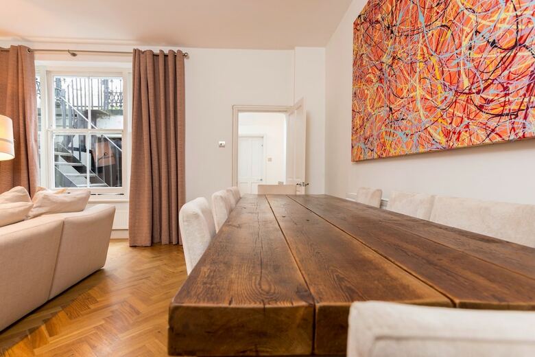 2 Bedroom Apartment In Notting Hill