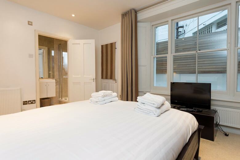 2 Bedroom Apartment In Notting Hill