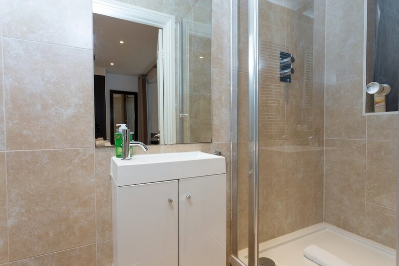 2 Bedroom Apartment In Notting Hill
