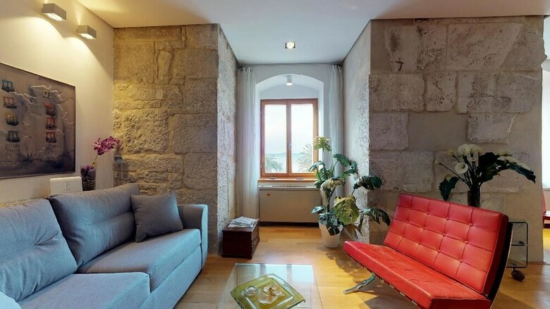 Riva And Diocletian Apartments