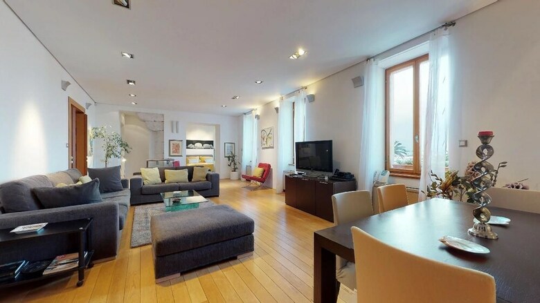 Riva And Diocletian Apartments