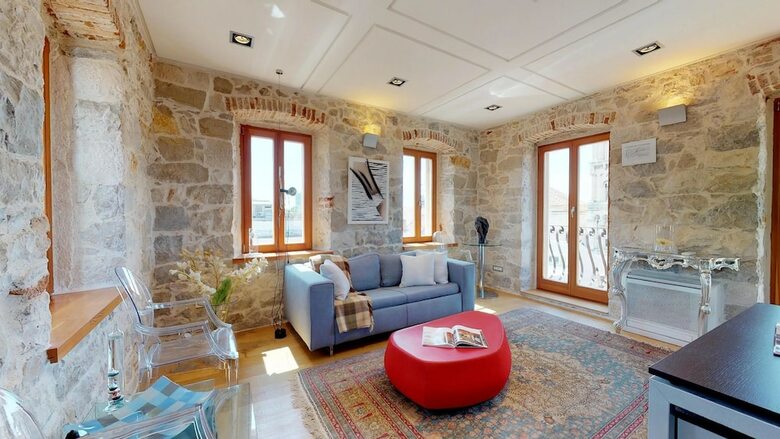 Riva And Diocletian Apartments