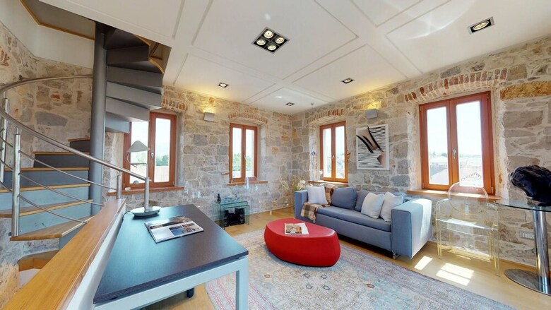 Riva And Diocletian Apartments