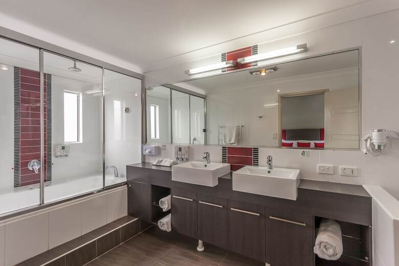 Motel Platinum International