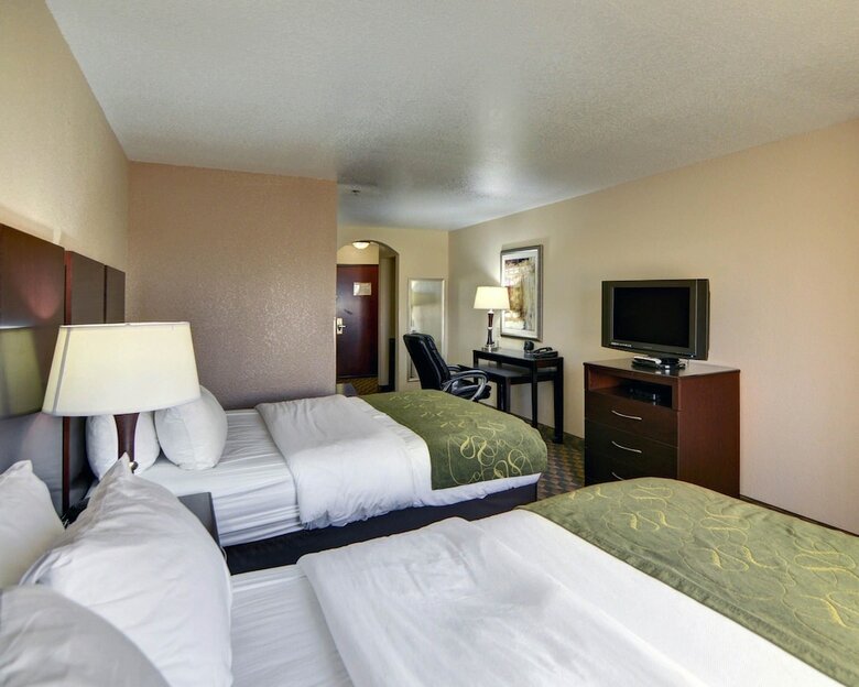 Hotel Comfort Suites