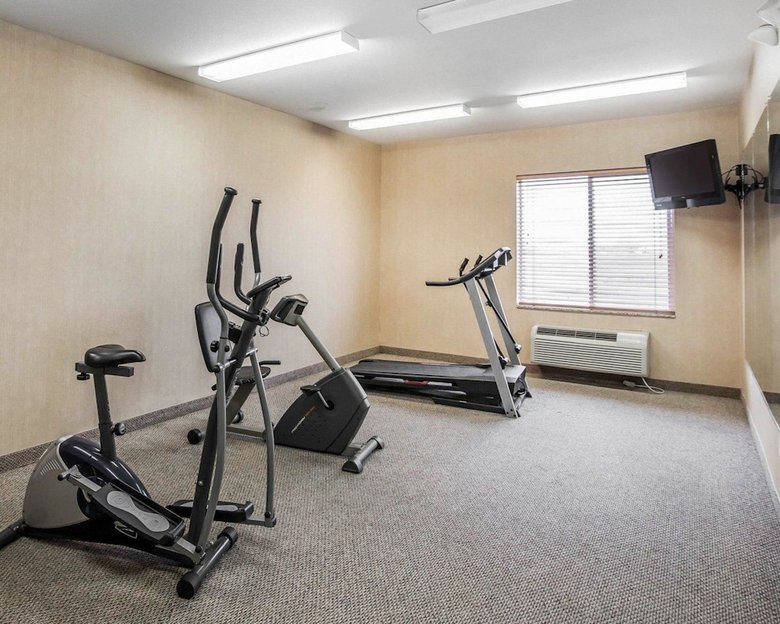 Hotel Rodeway Inn & Suites
