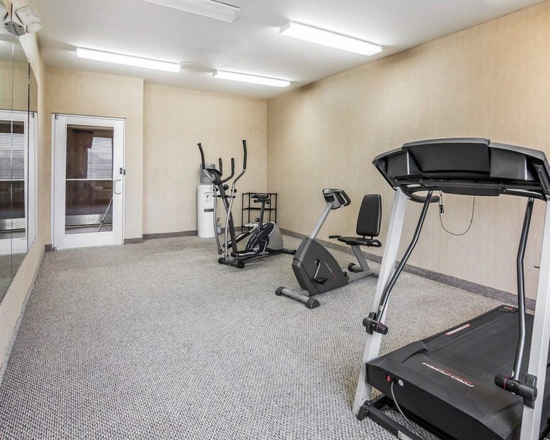 Hotel Rodeway Inn & Suites