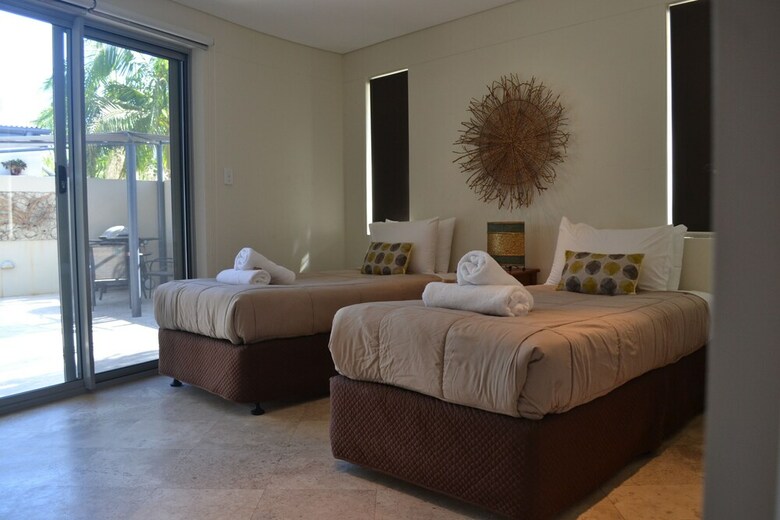 Apartamentos Jades On Lawson 2