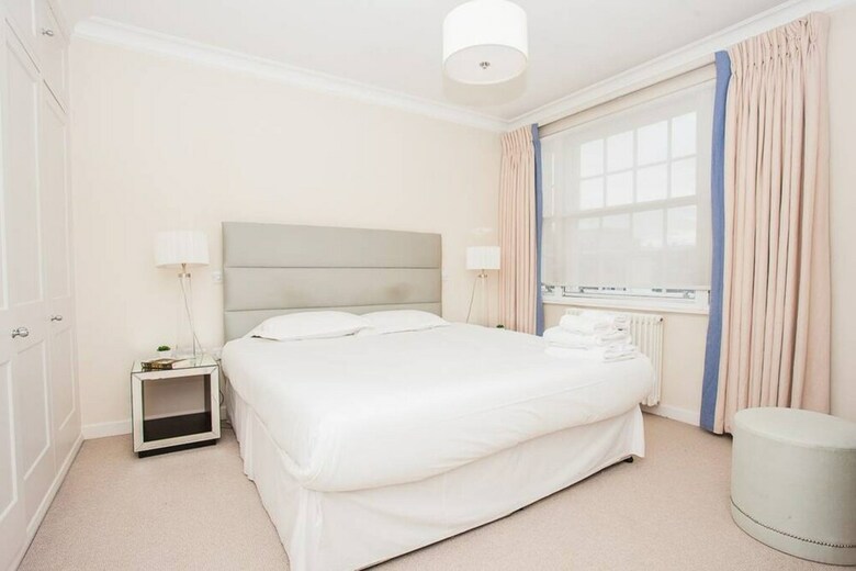 Luxury 2 Bed Mayfair Apartment