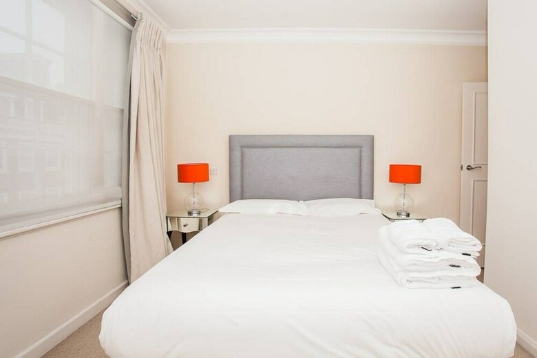 Luxury 2 Bed Mayfair Apartment
