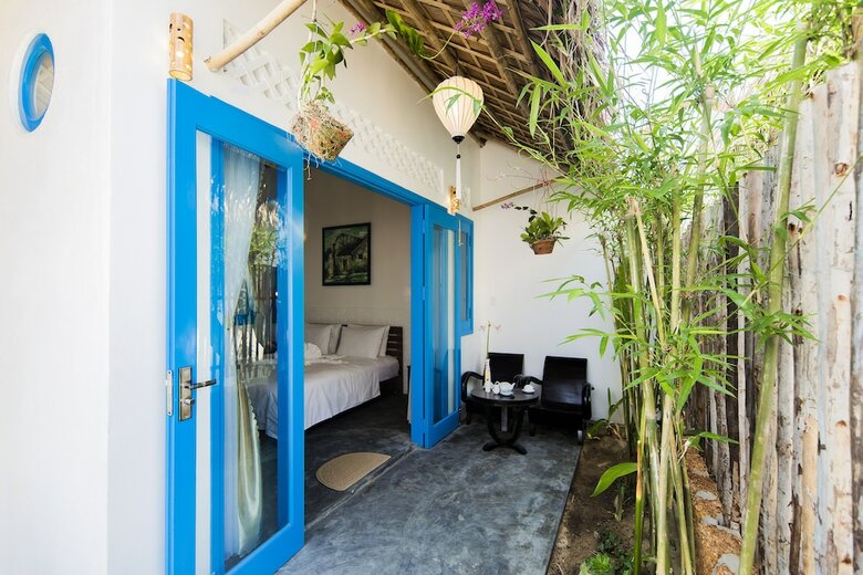Hotel Cashew Tree Bungalow