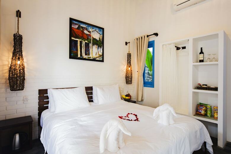 Hotel Cashew Tree Bungalow