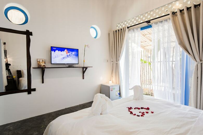 Hotel Cashew Tree Bungalow