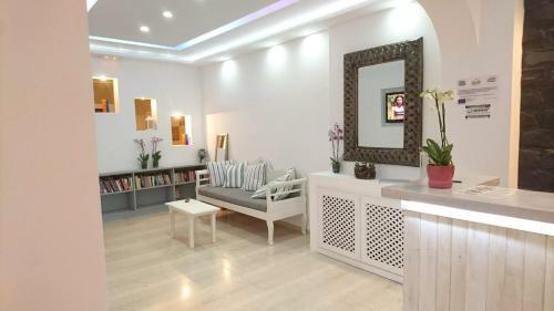 Ino Hotel