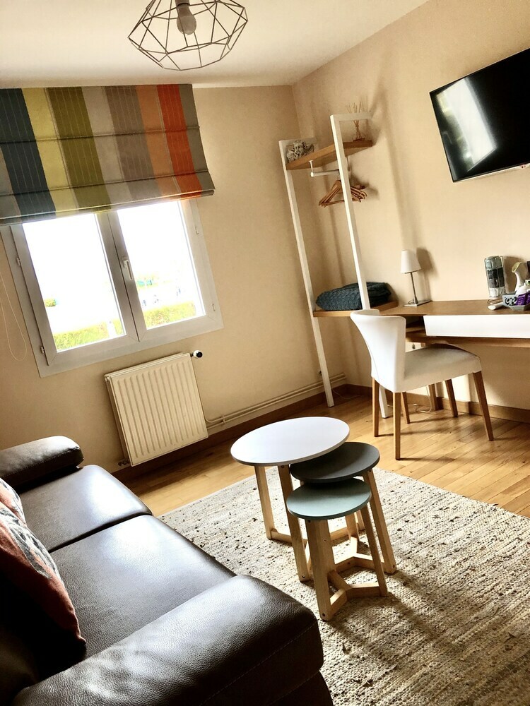 Hotel Les Suites Champenoises