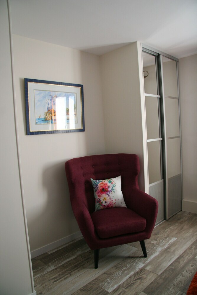 Hotel Les Suites Champenoises