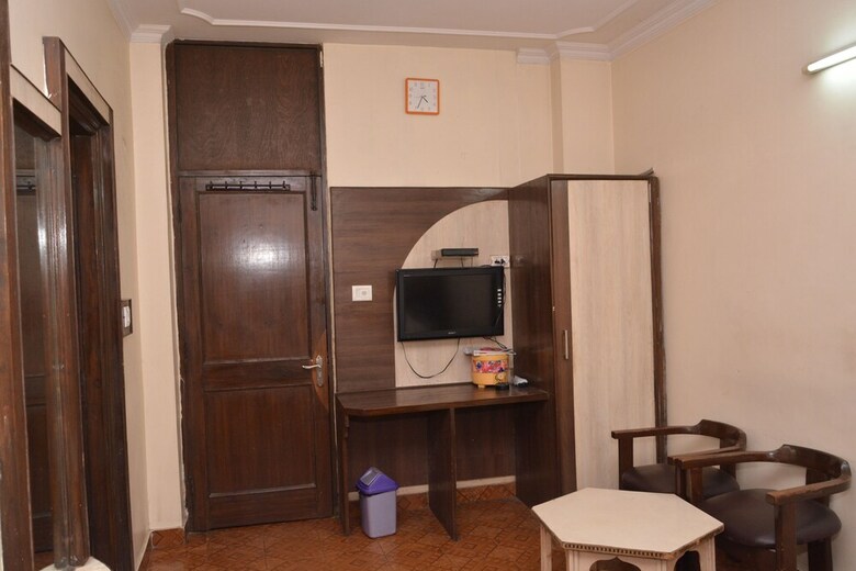 Hotel Yatri International G.h