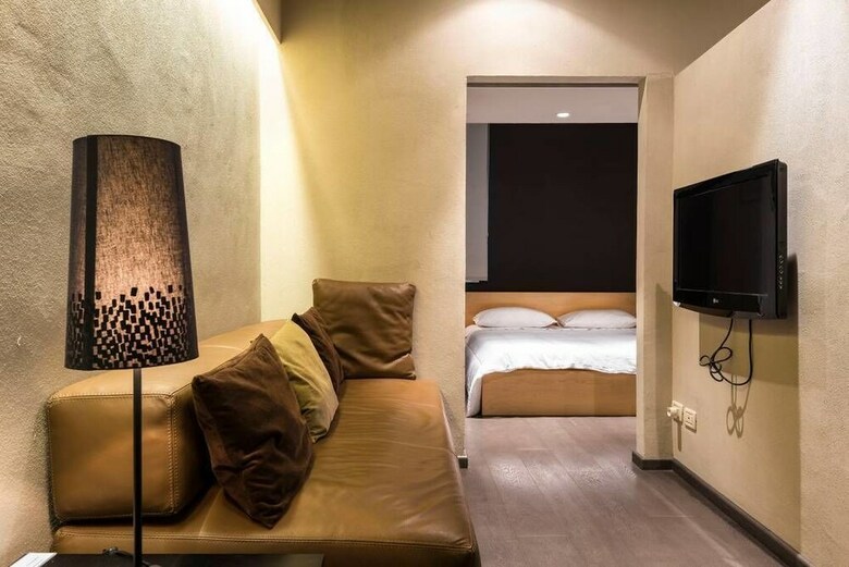 Downtown Luxury Design Apartment