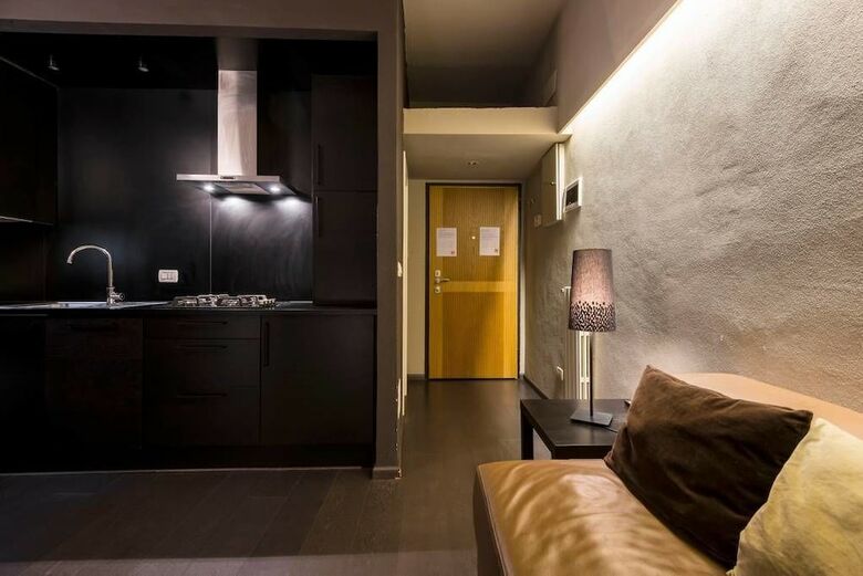 Downtown Luxury Design Apartment
