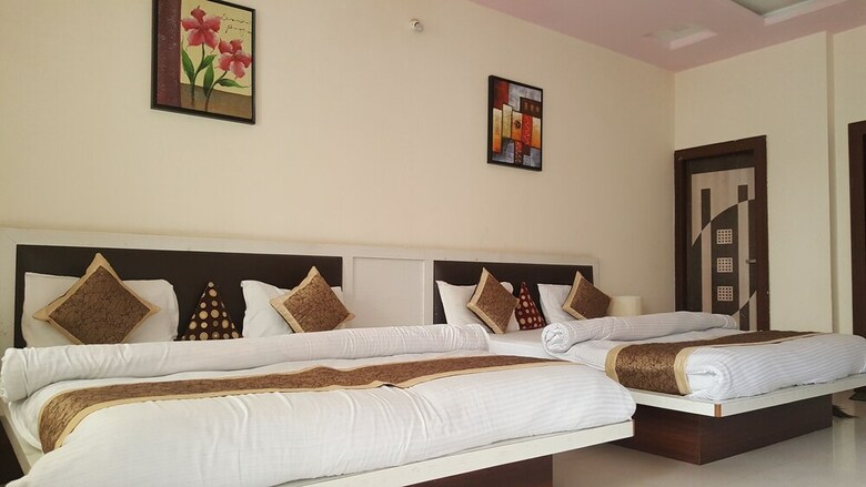 Hotel Kumkum Palace