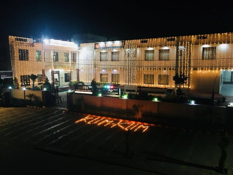 Hotel Kumkum Palace