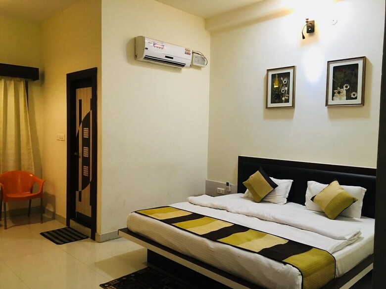 Hotel Kumkum Palace