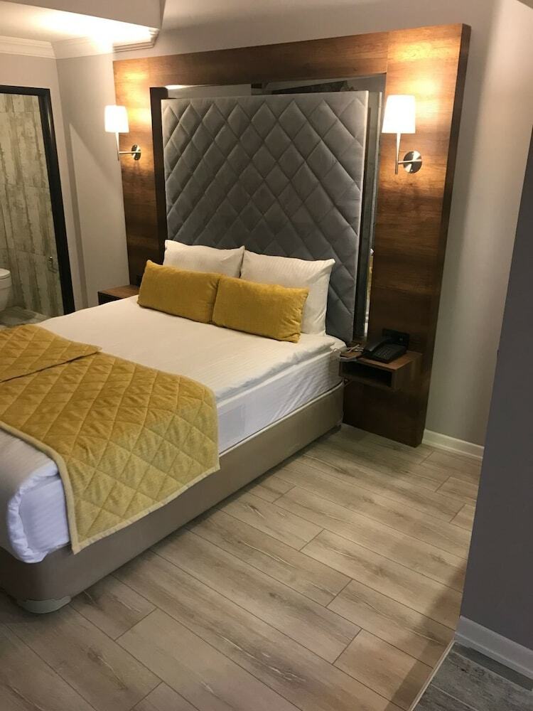 Double Bond Hotel Spa