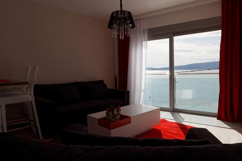 Jelena Vile & Apartments