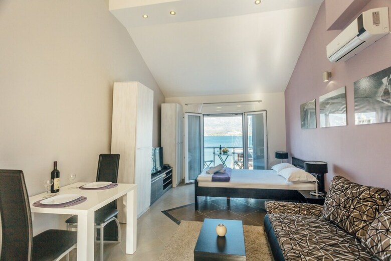 Apartments Monet