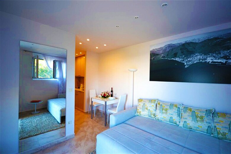 Apartments Monet