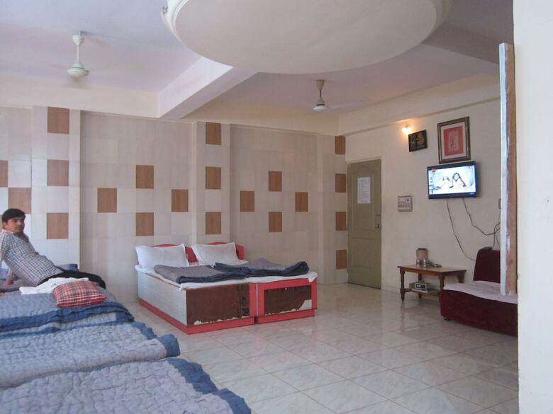 Hotel Dhruv Palace
