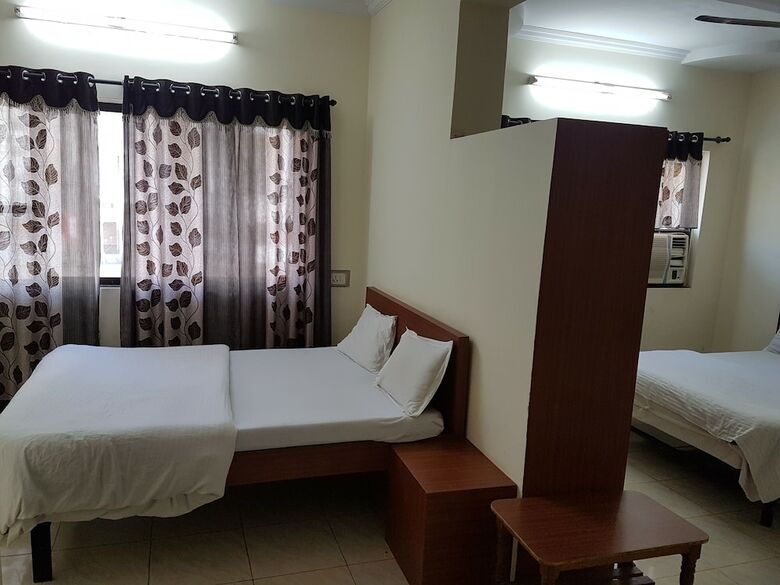 Hotel Dhruv Palace