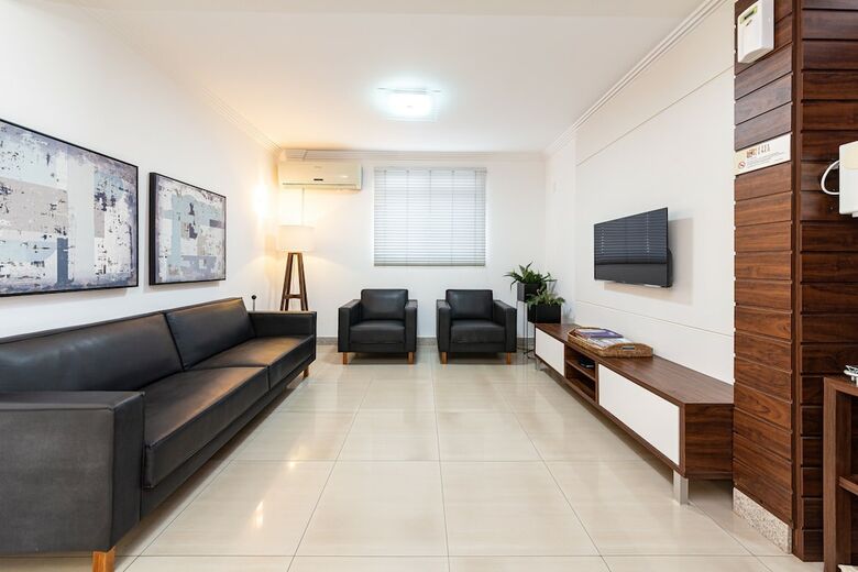 Hotel Lunes