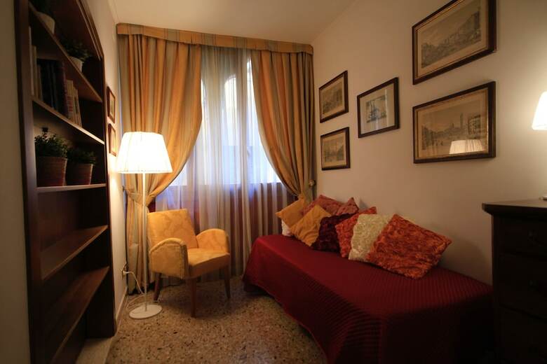 Paste Apartment