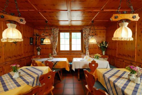 Hostal Gasthof Zum Ott