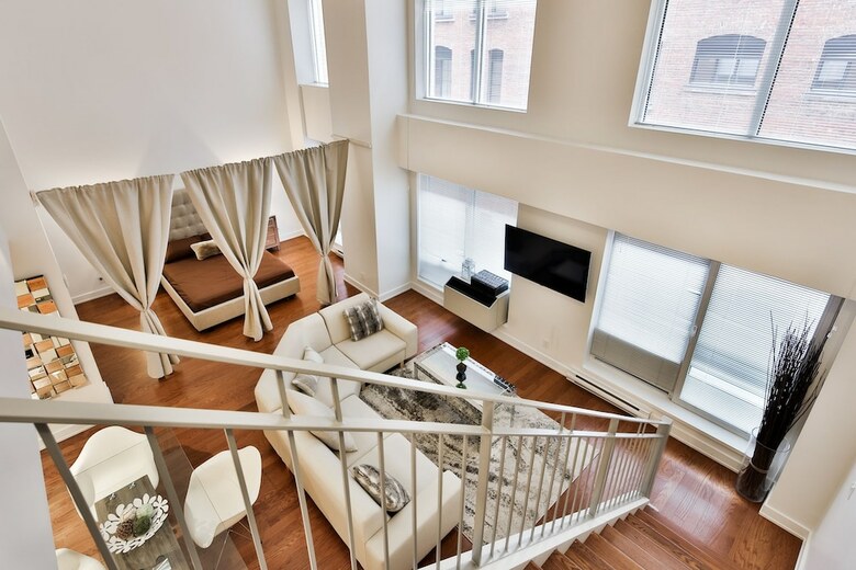 Montreal Convention Center Apartments