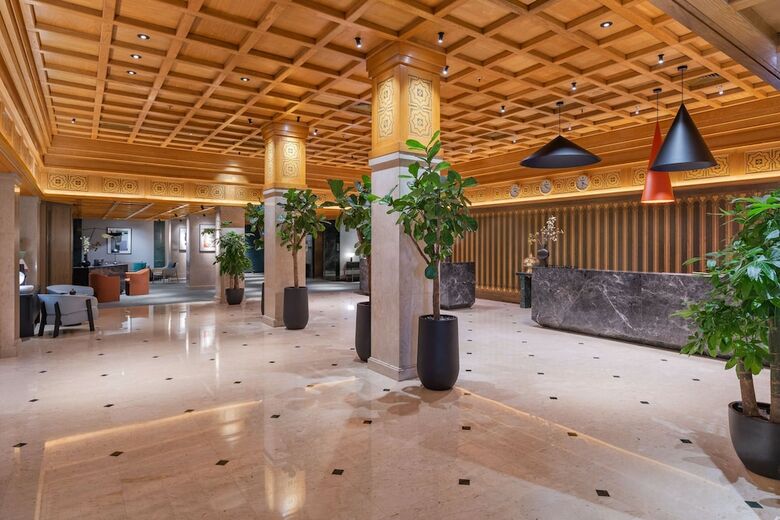Radisson Blu Hotel, Dubai Deira Creek