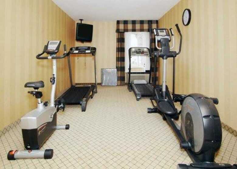 Hotel Quality Inn And Conference Center