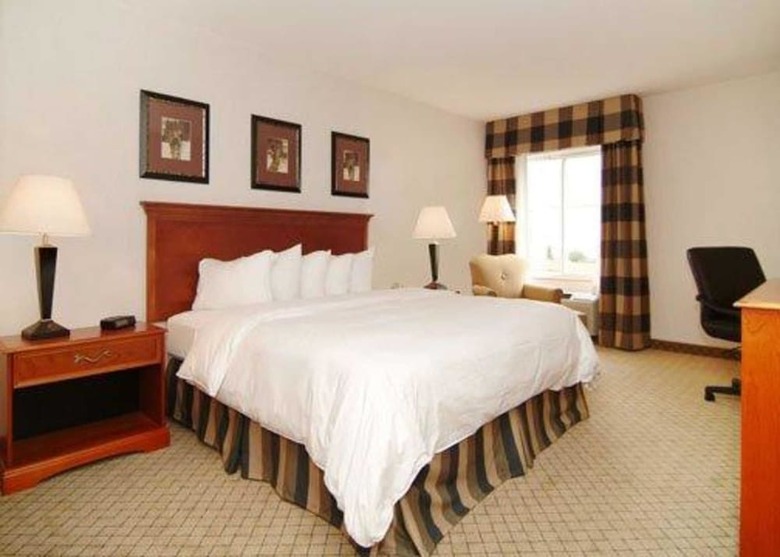 Hotel Quality Inn And Conference Center