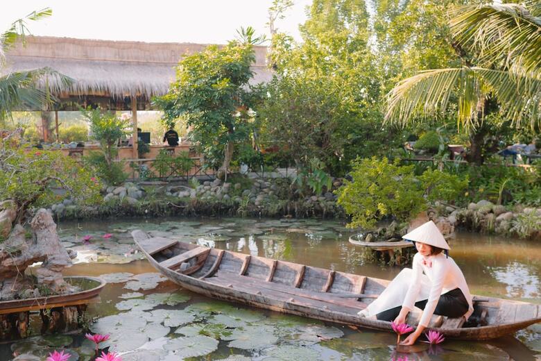 Hotel Saigon Riverside Retreat