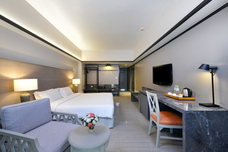 Tinidee Hotel At Bangkok Golf Club