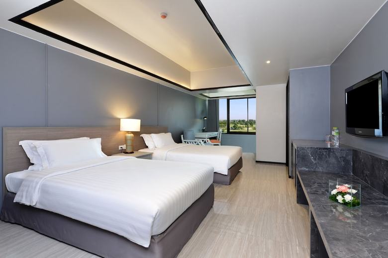 Tinidee Hotel At Bangkok Golf Club