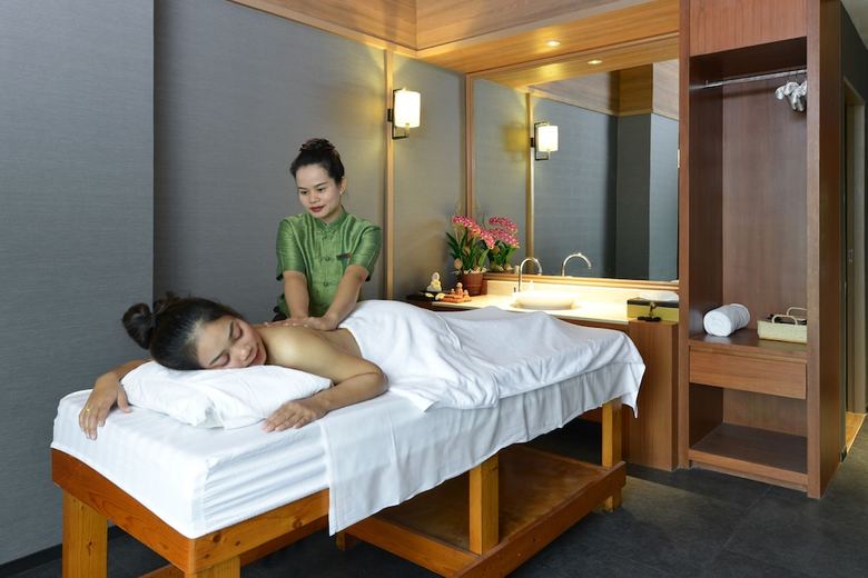 Tinidee Hotel At Bangkok Golf Club