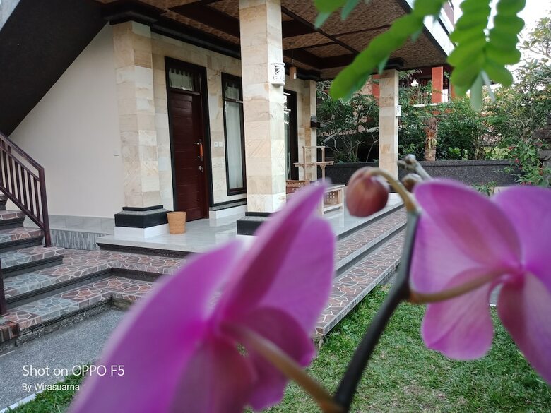 Bed & Breakfast Bisma Jaya Bungalow