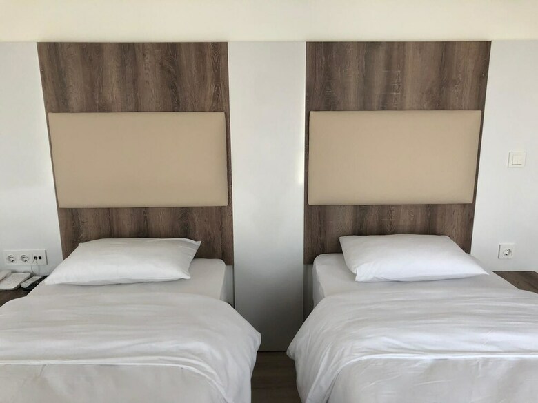 Bed & Breakfast Line Suite Hotel