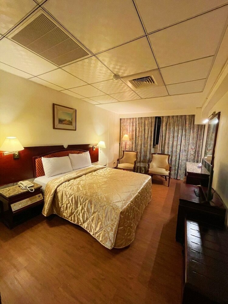 Family Hotel- Linsen