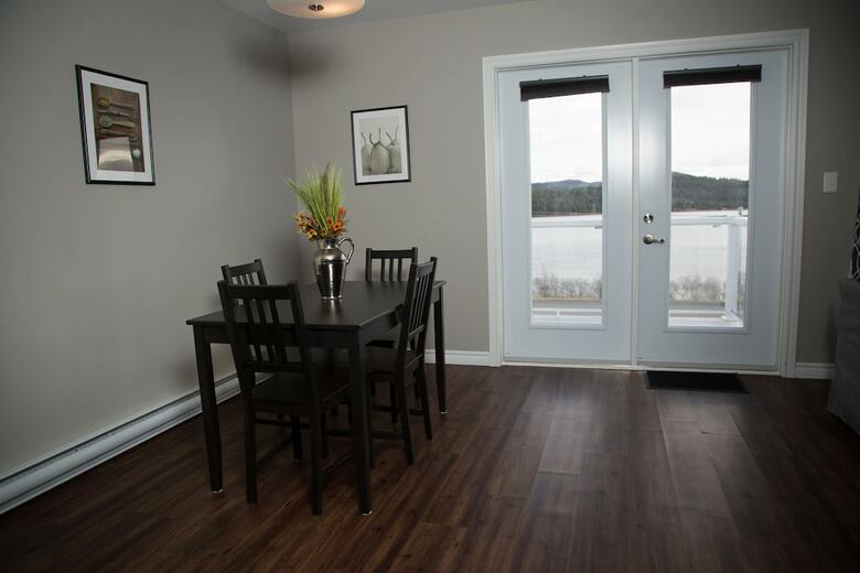Apartamentos The Killick Inn & Suites