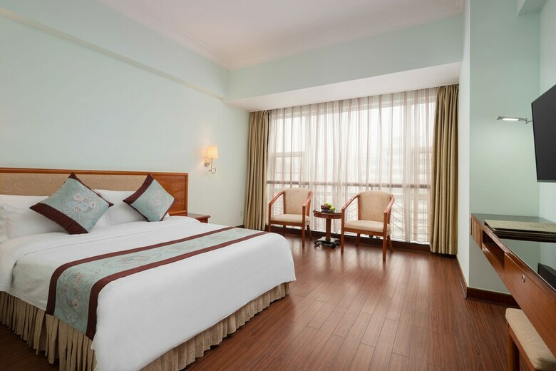 Xinyuan Hot Spring Hotel