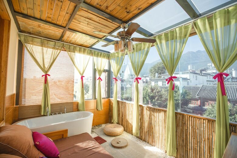 Posada Dali Libai Holiday Inn