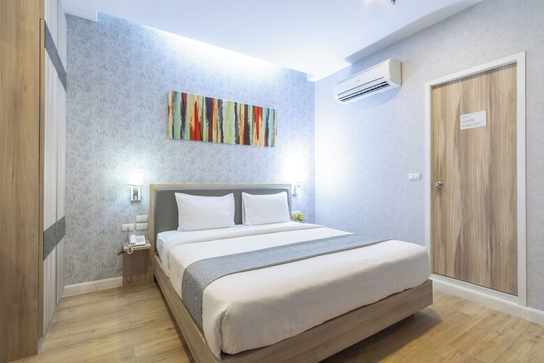 Leela Orchid Hotel